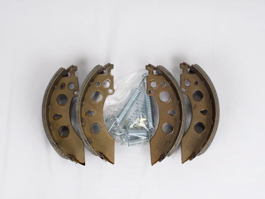 URBBD817-4 Trailer Brake Shoe Kit